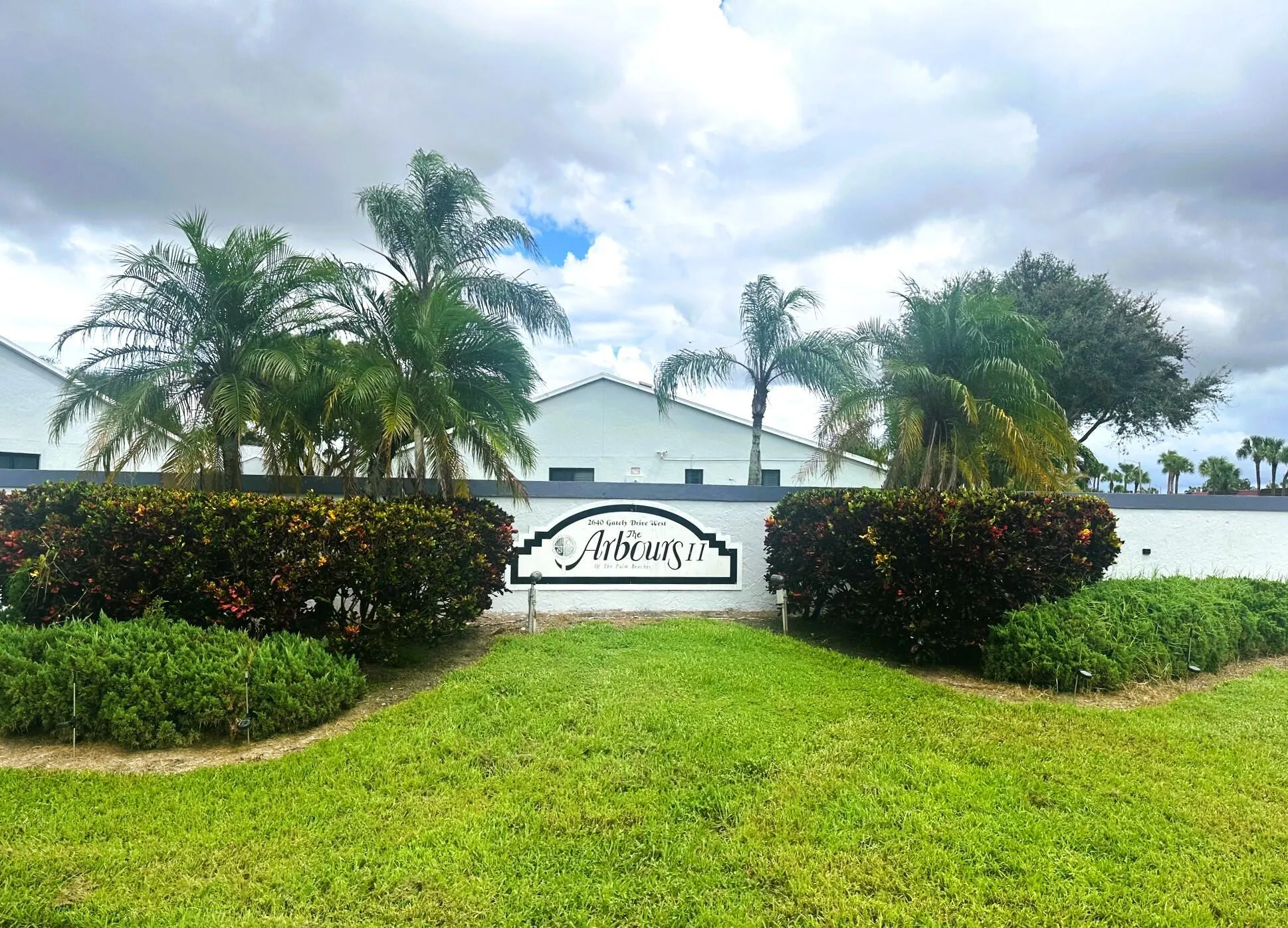 2640 Gately Drive W, #401