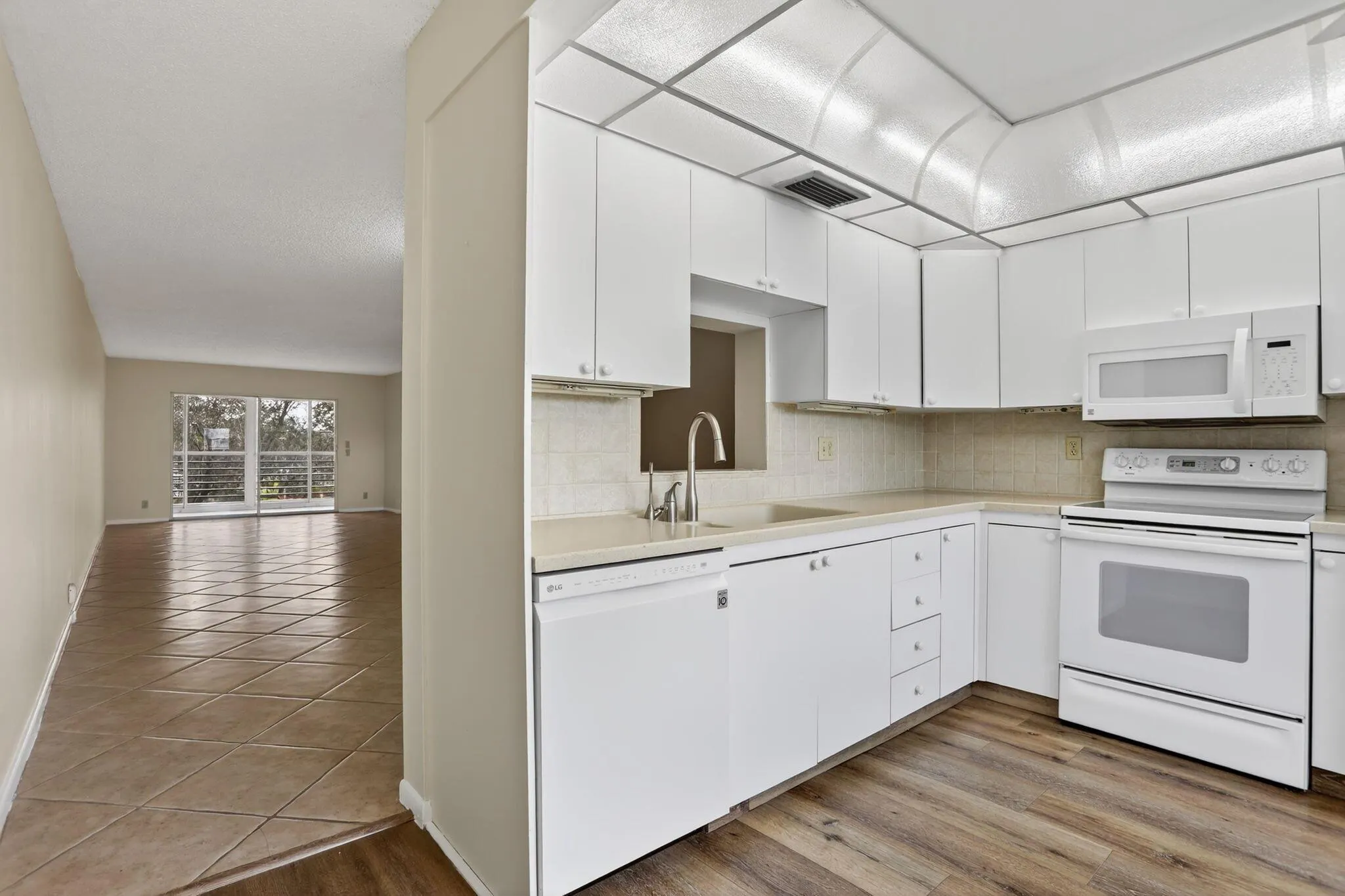 2006 Granada Drive, #O3