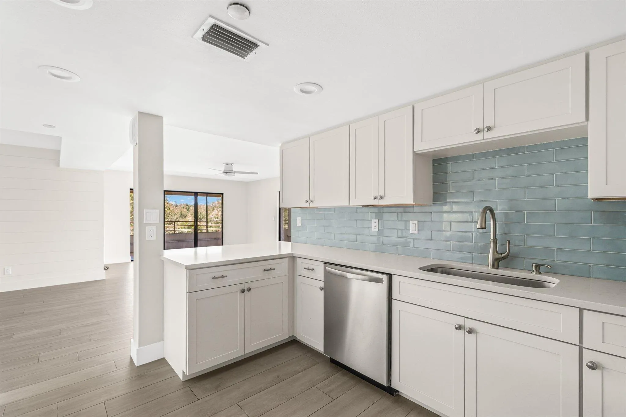 343 Oak Harbour Drive, #343