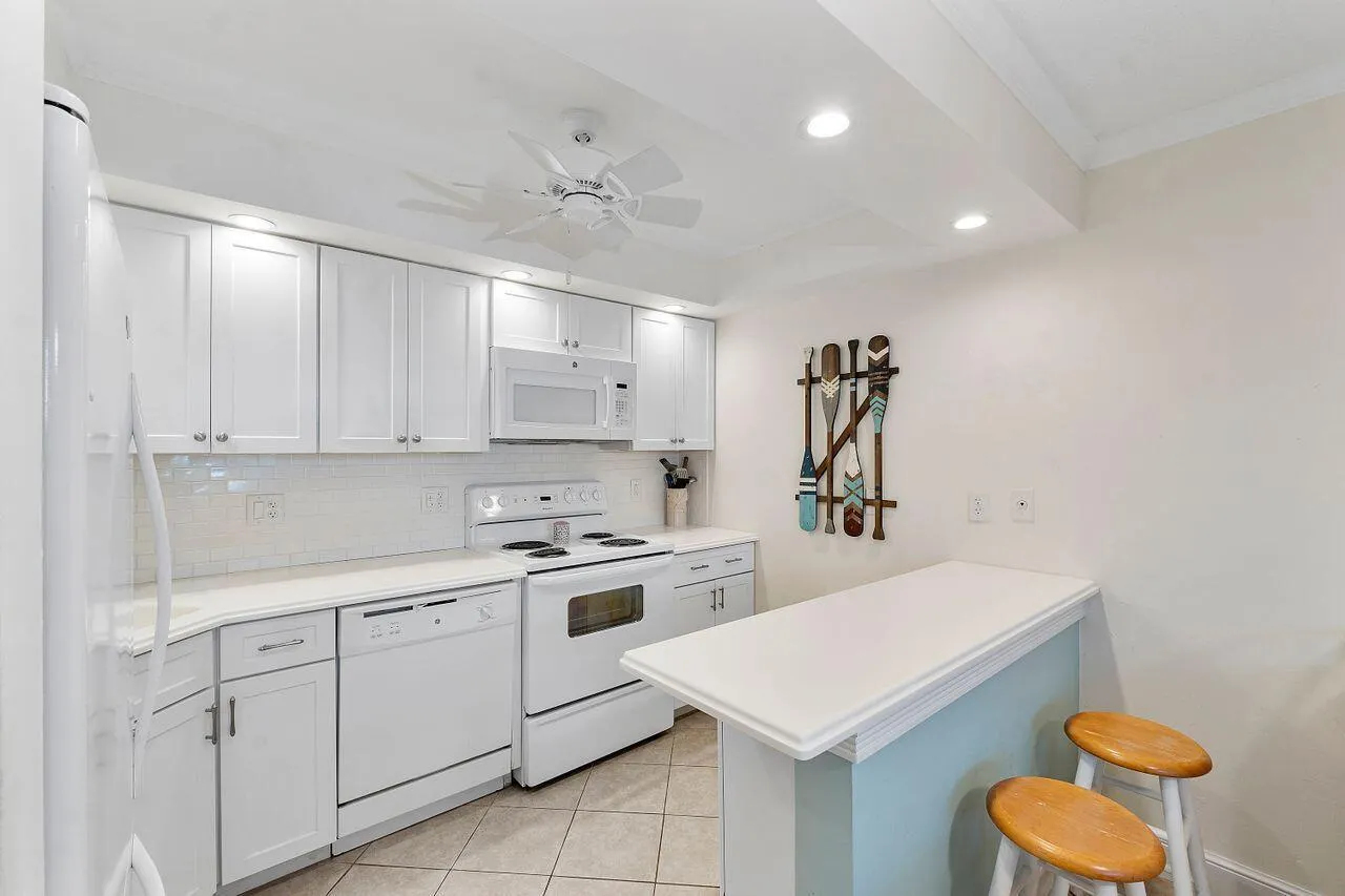 5505 N Ocean Blvd, #8-105