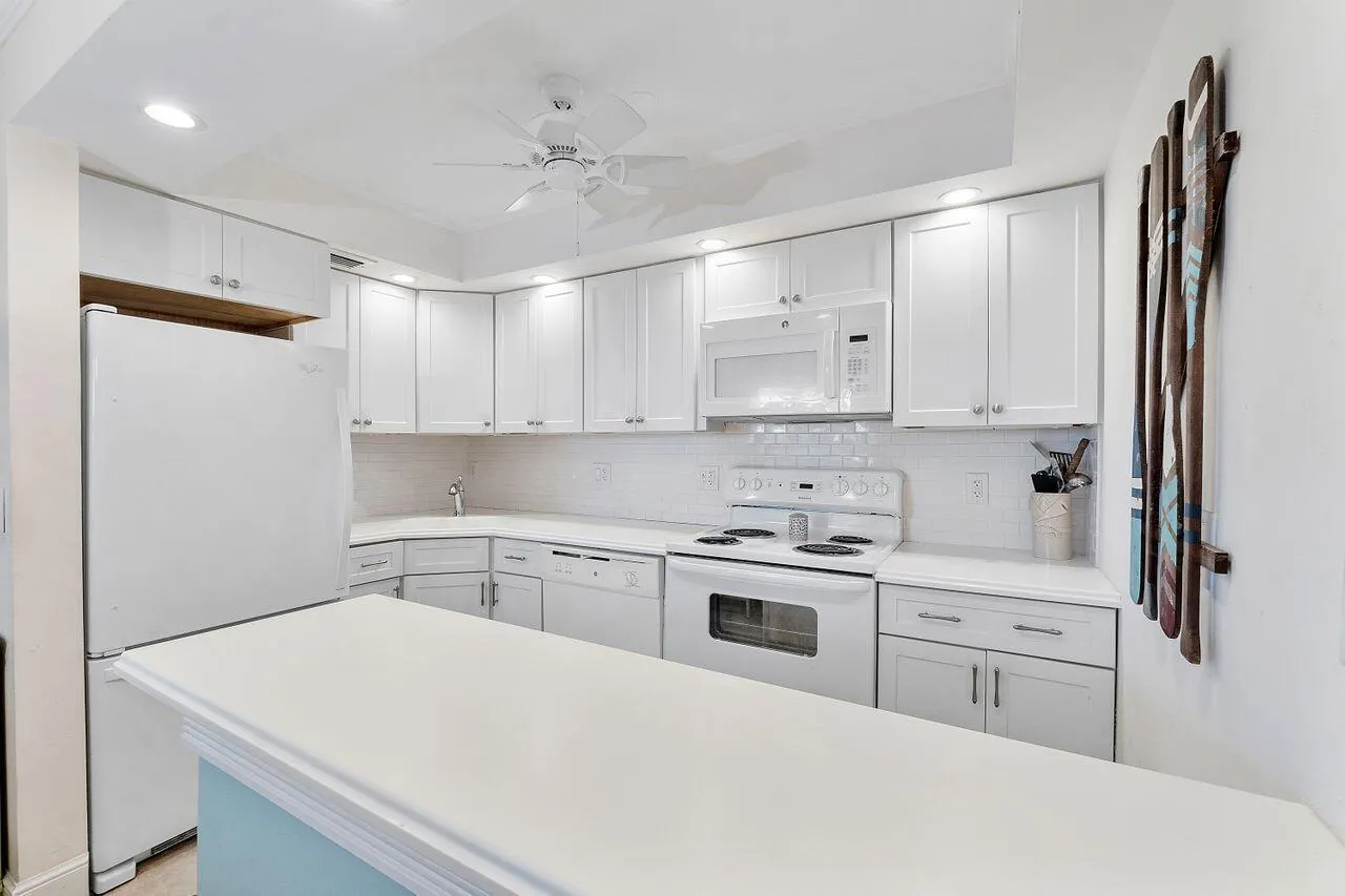 5505 N Ocean Blvd, #8-105