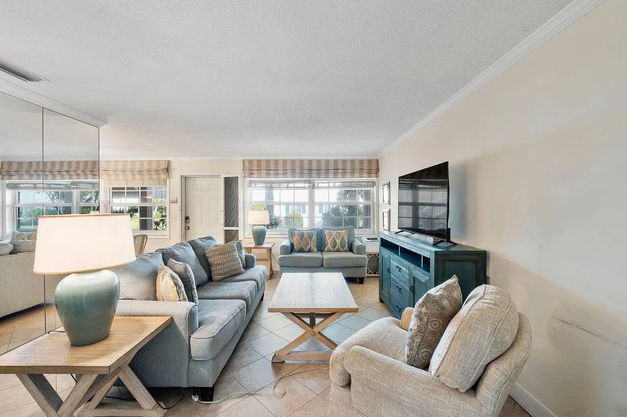 5505 N Ocean Blvd, #8-105