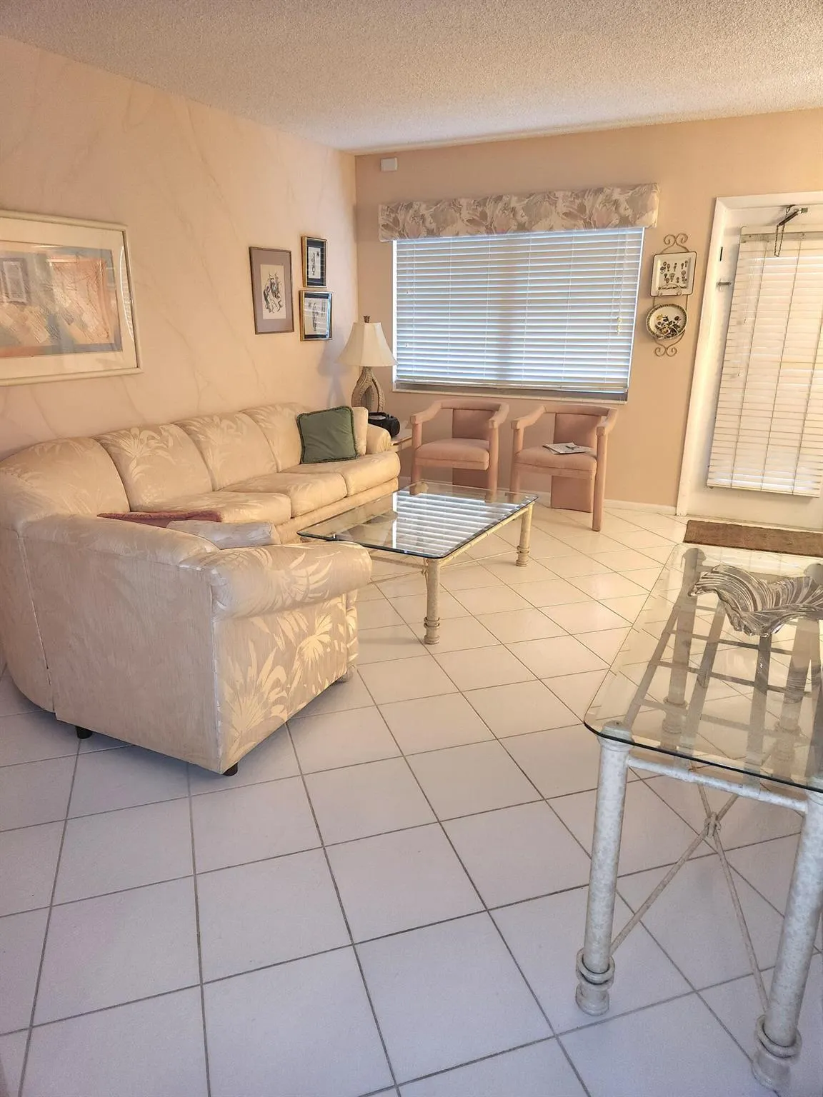 4053 Wolverton C, #C