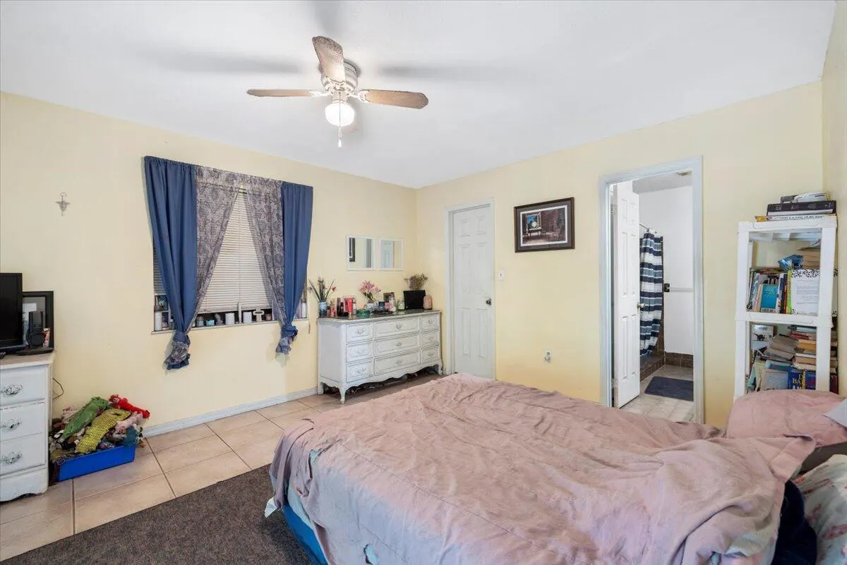 7409 Penny Lane