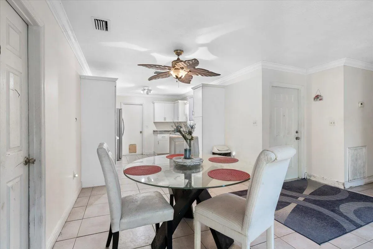 7409 Penny Lane