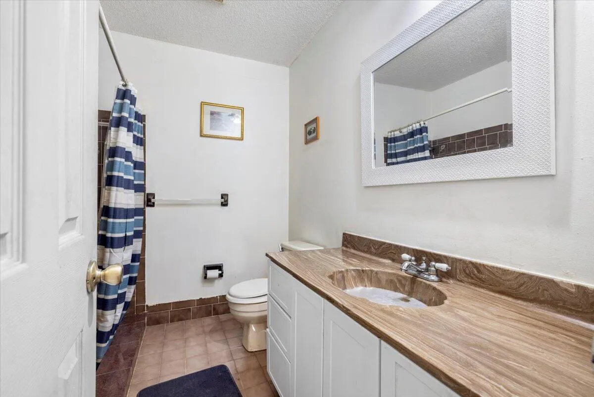 7409 Penny Lane