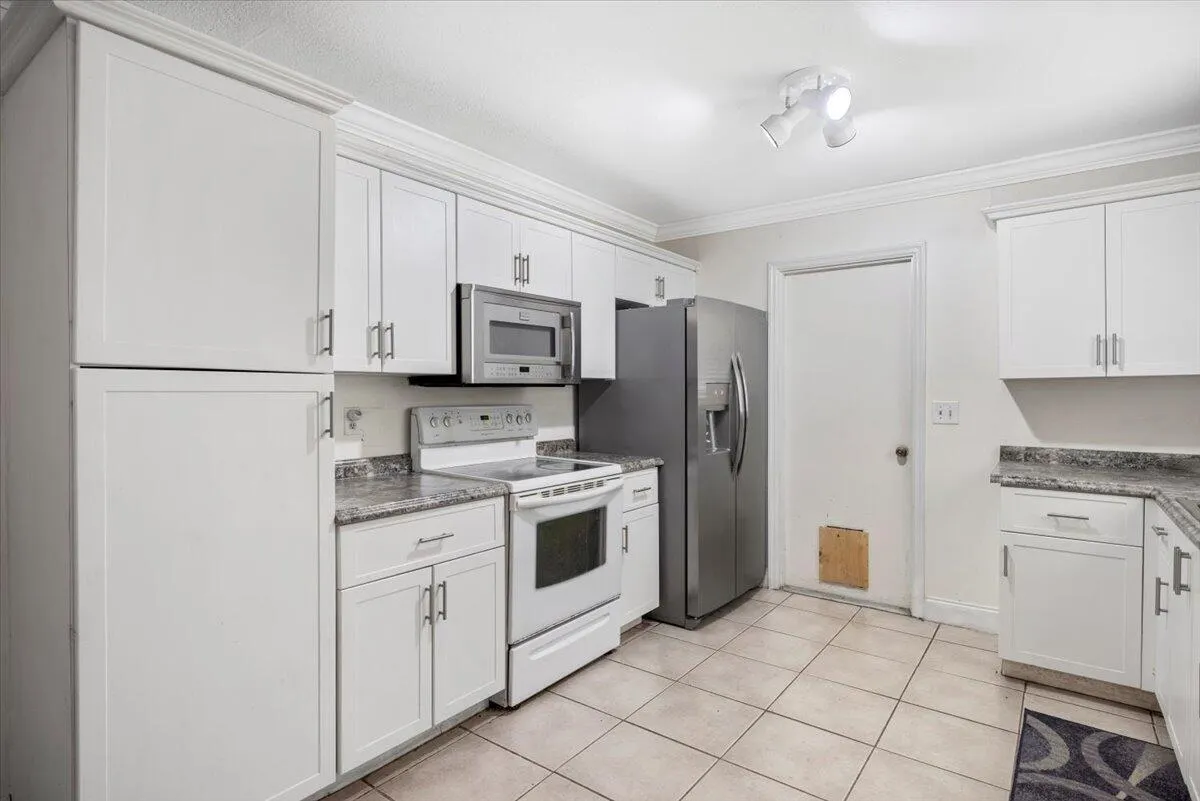 7409 Penny Lane