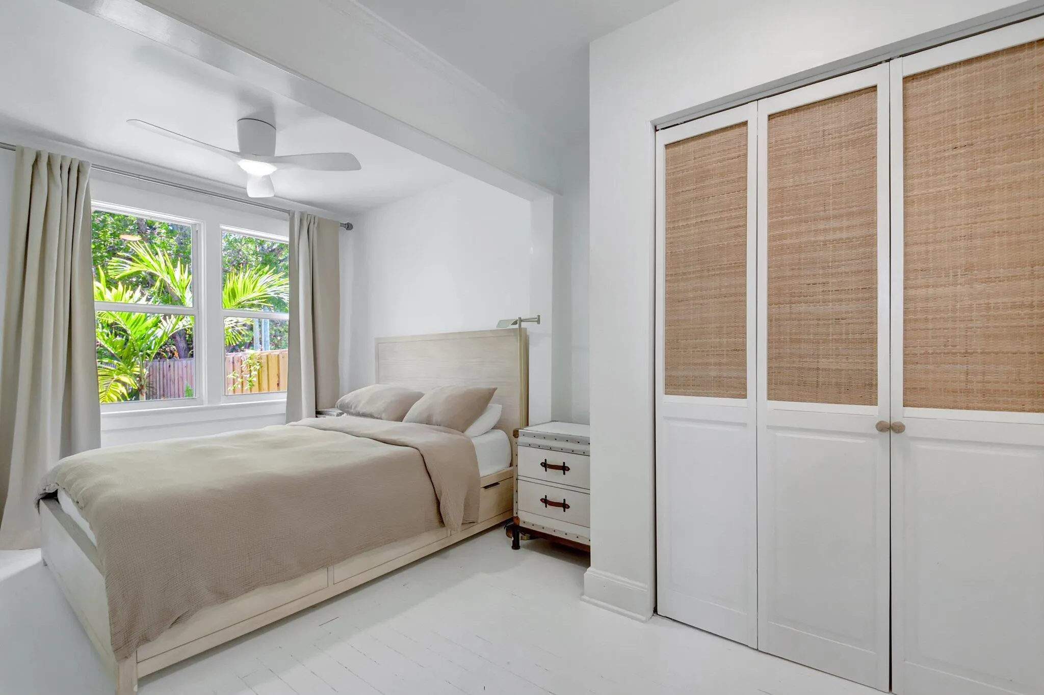 220 S L Street, #1