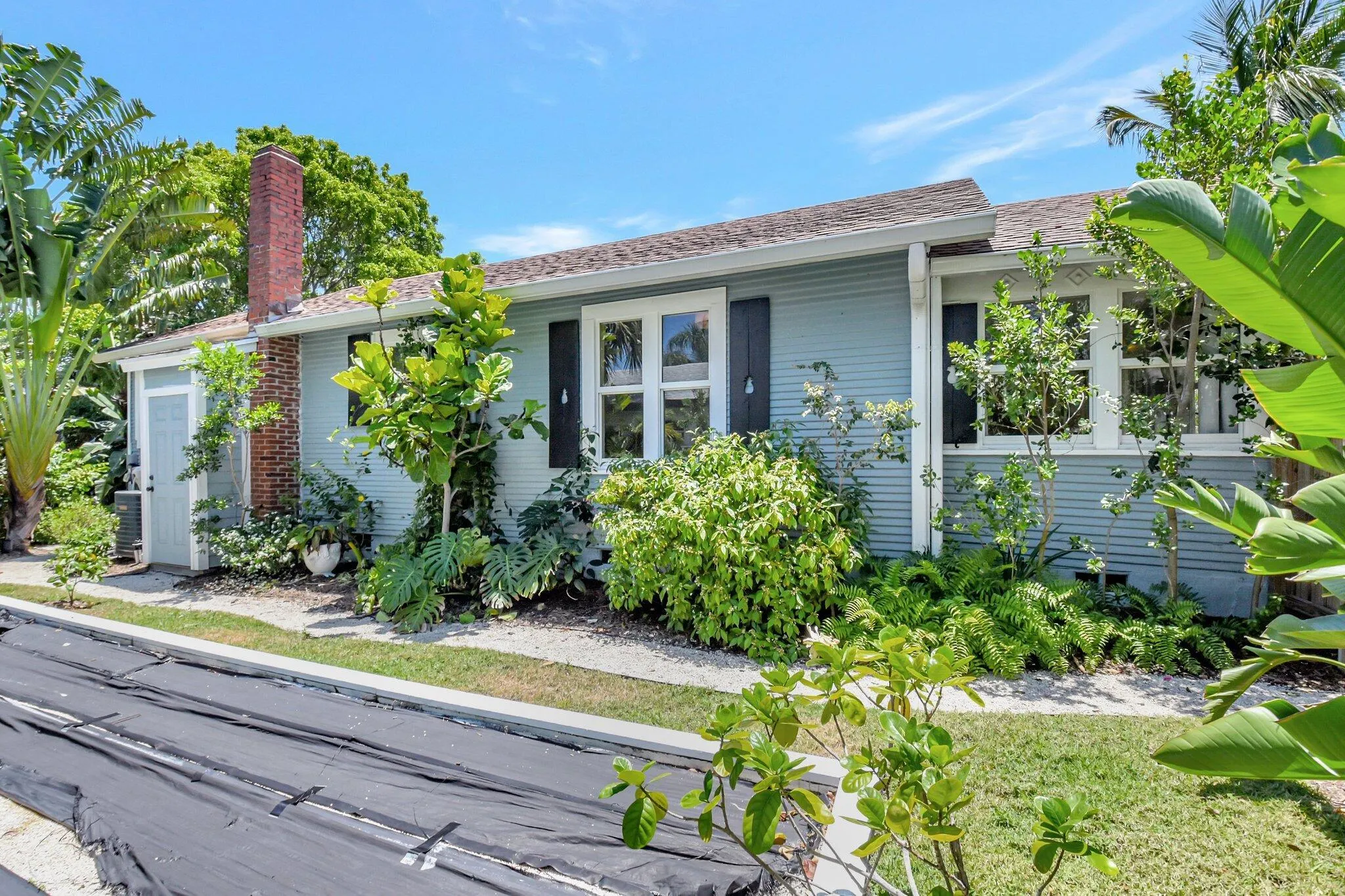 220 S L Street, #1