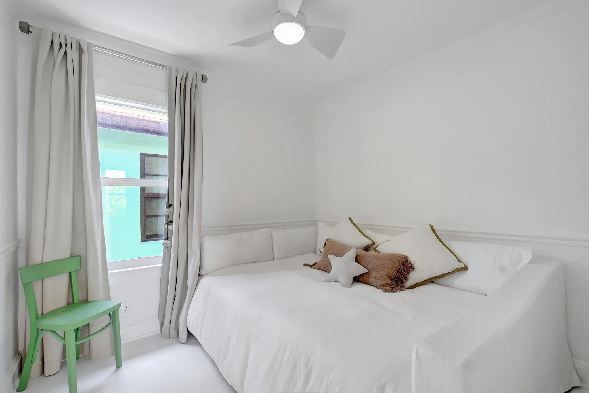 220 S L Street, #1
