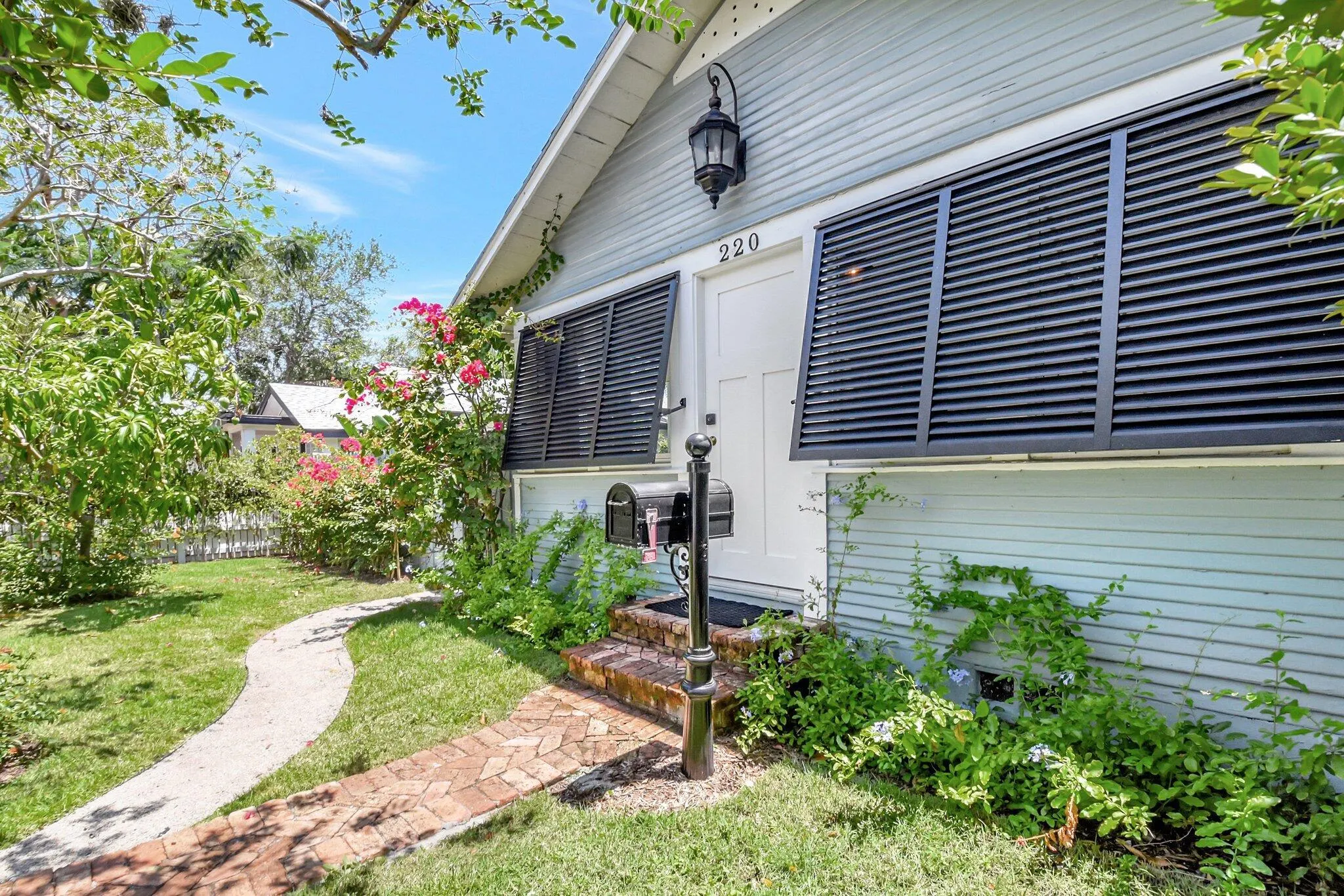 220 S L Street, #1