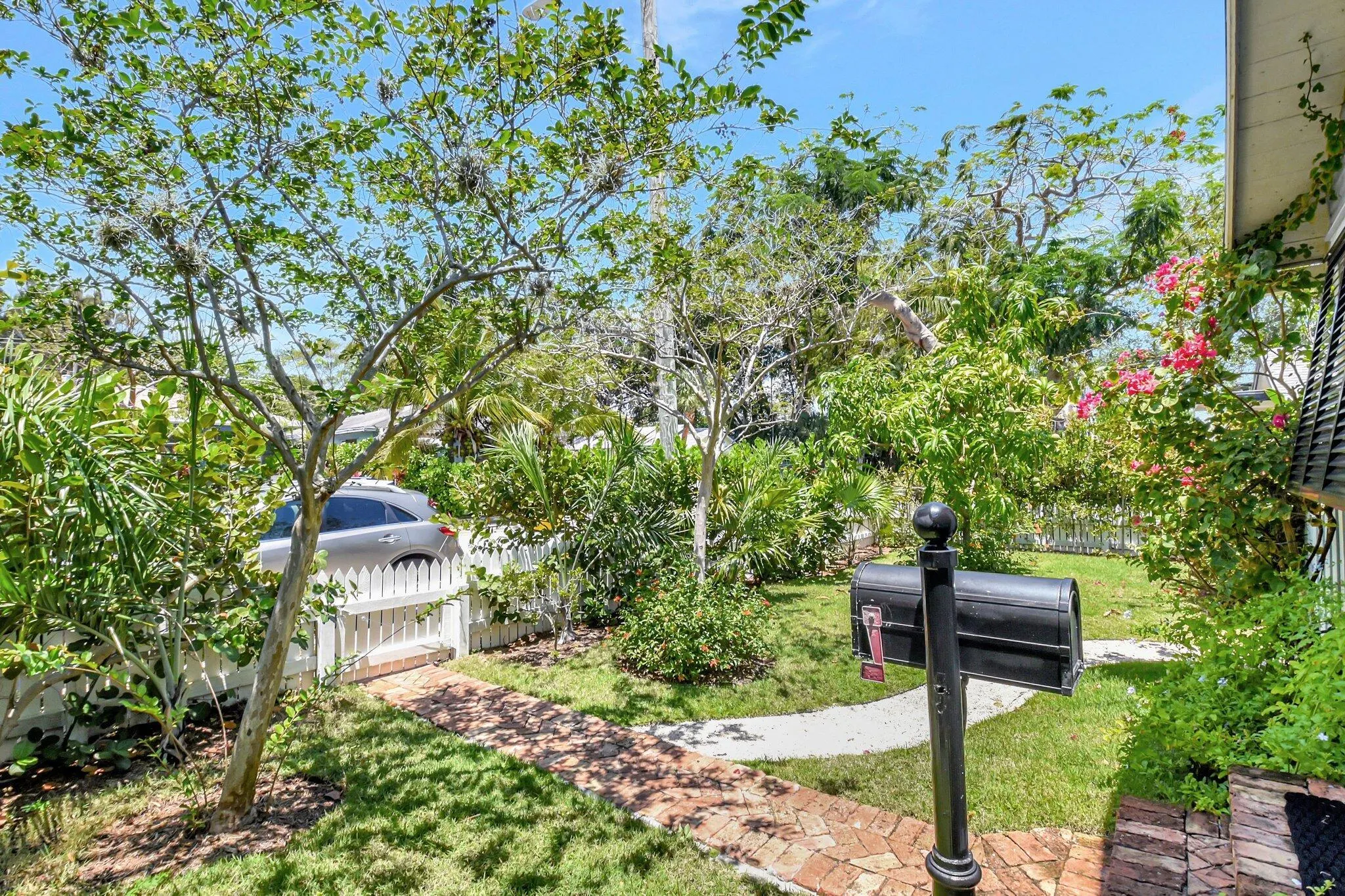 220 S L Street, #1