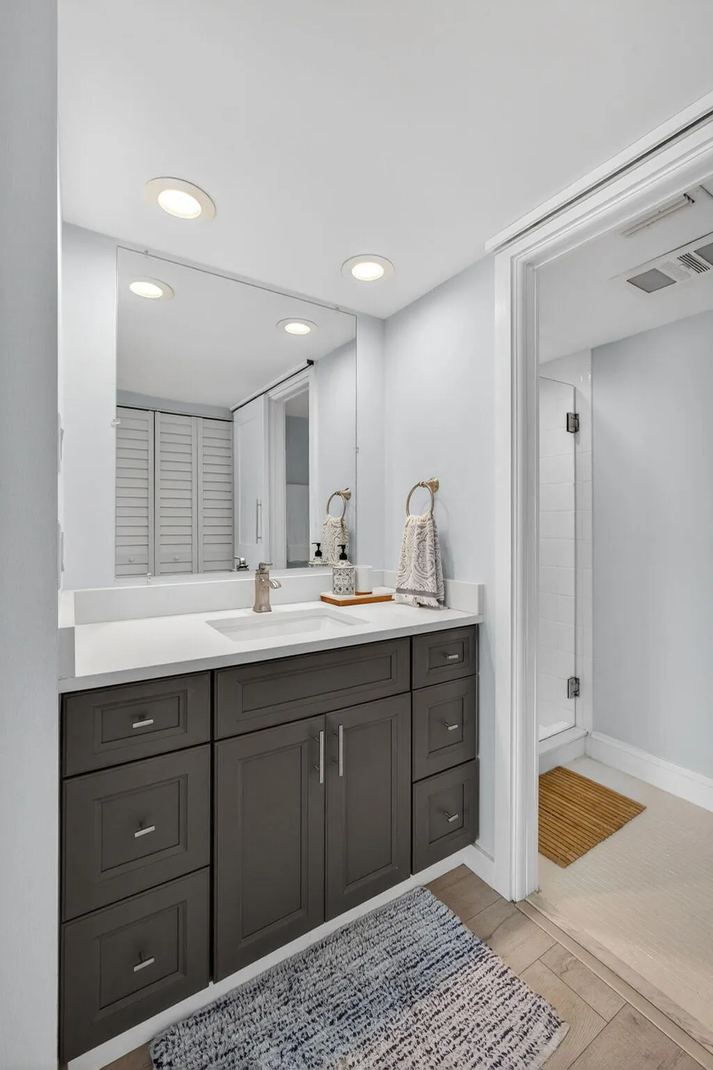 100 Paradise Harbour Boulevard, #204