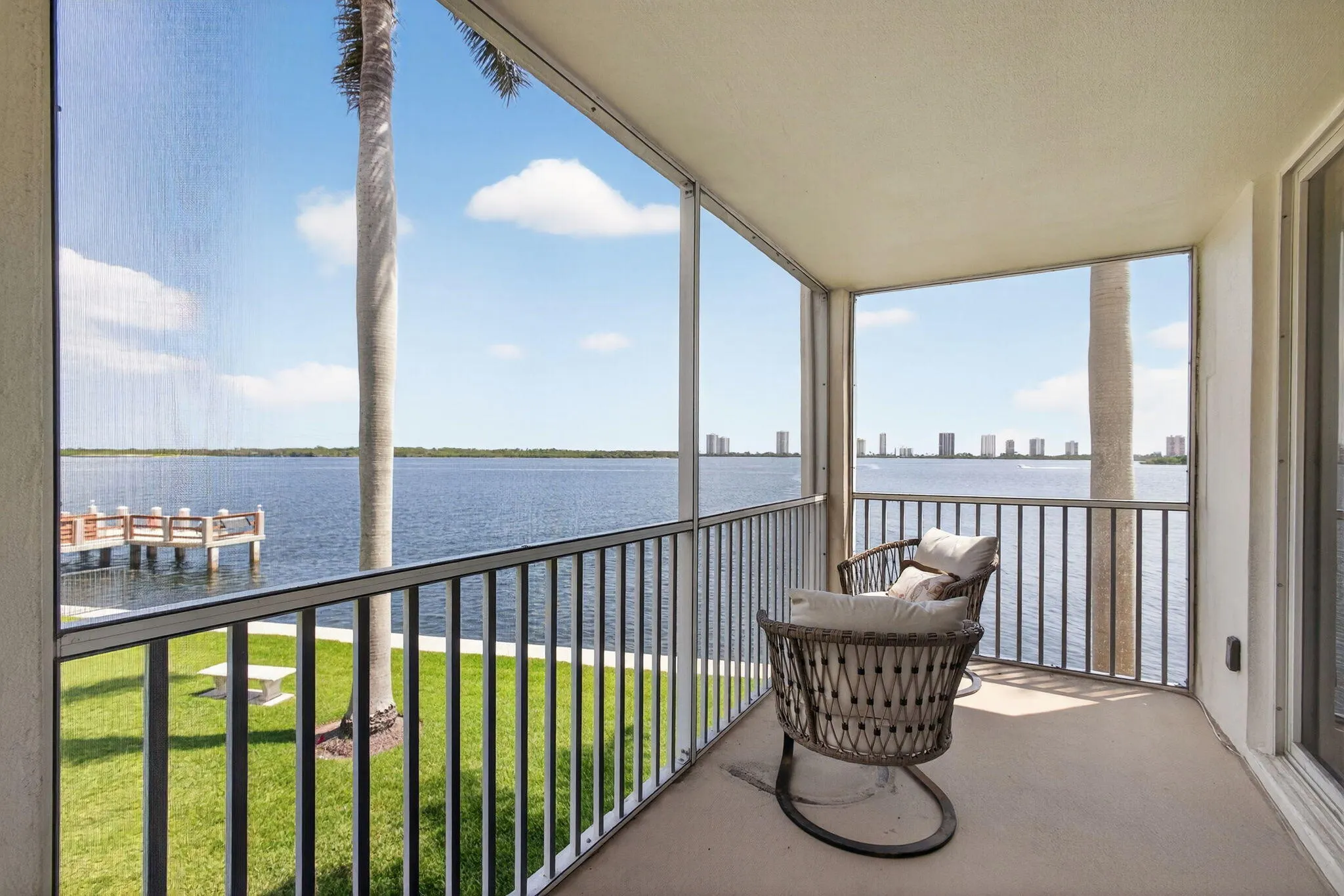 100 Paradise Harbour Boulevard, #204