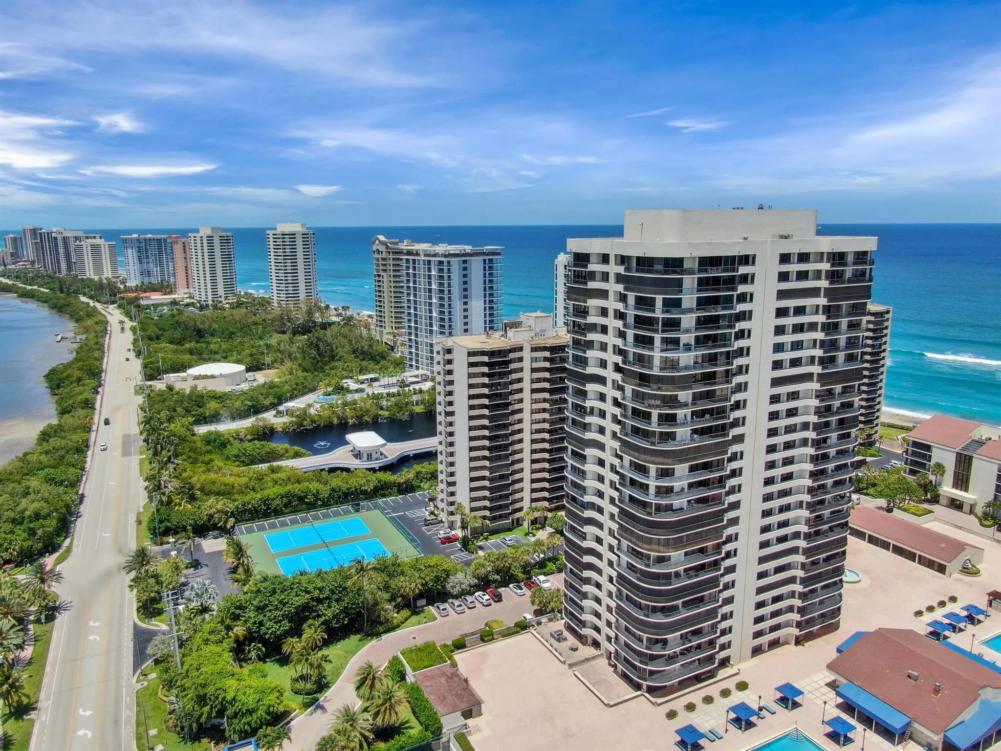 4000 N Ocean Drive, #902