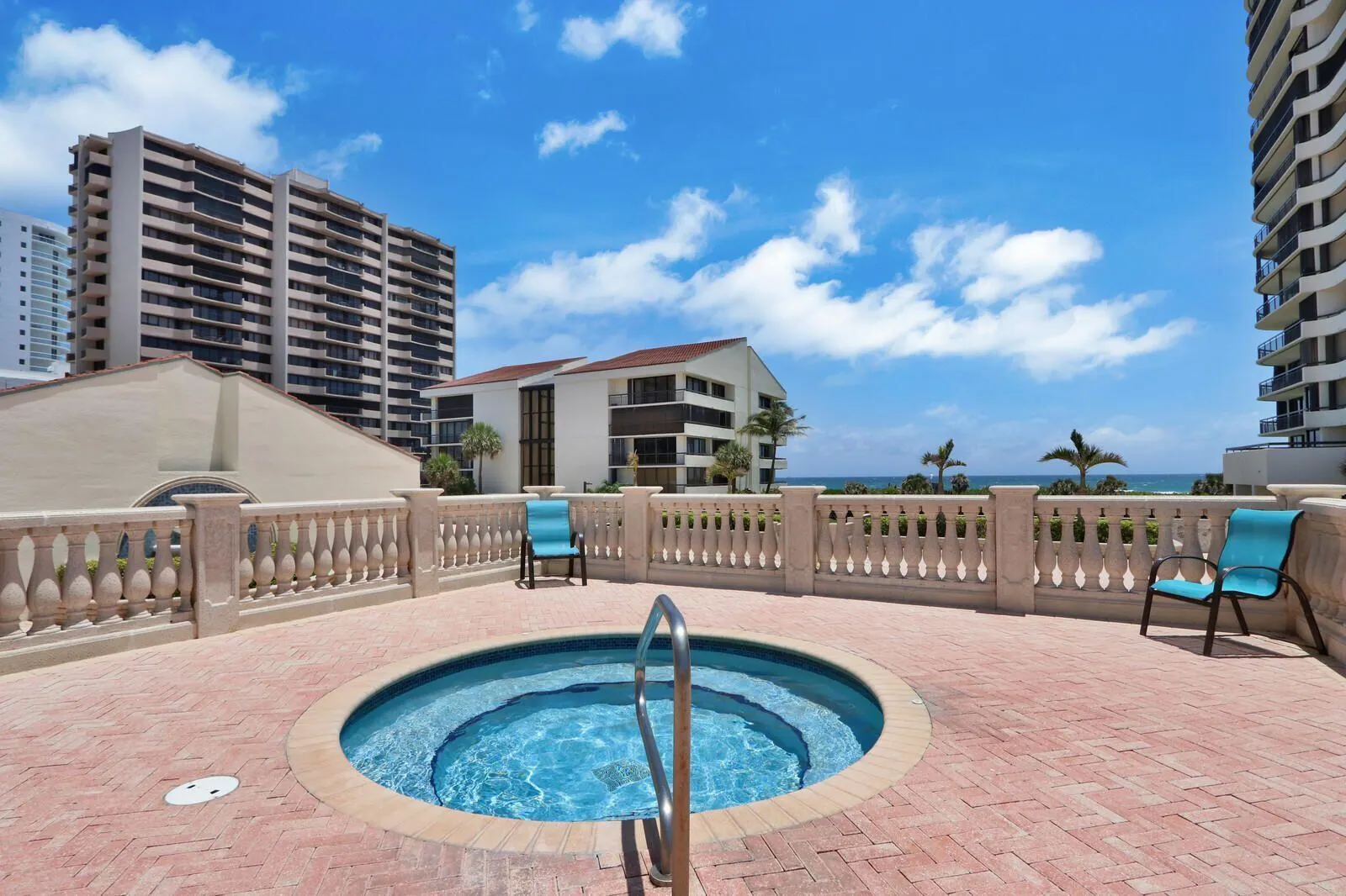 4000 N Ocean Drive, #902