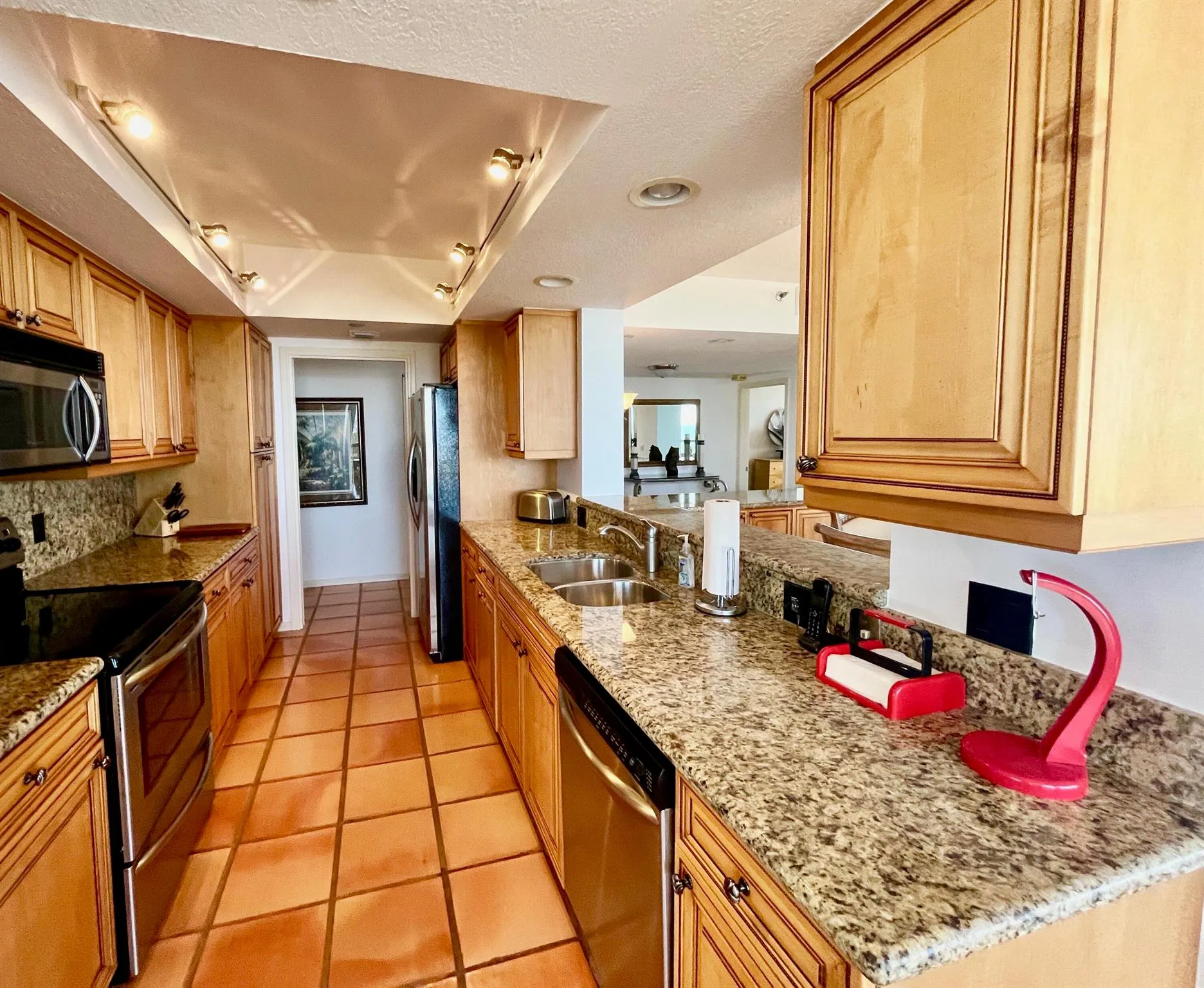 4000 N Ocean Drive, #902