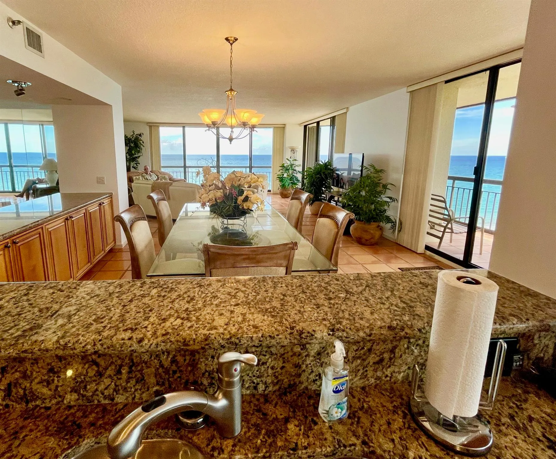 4000 N Ocean Drive, #902