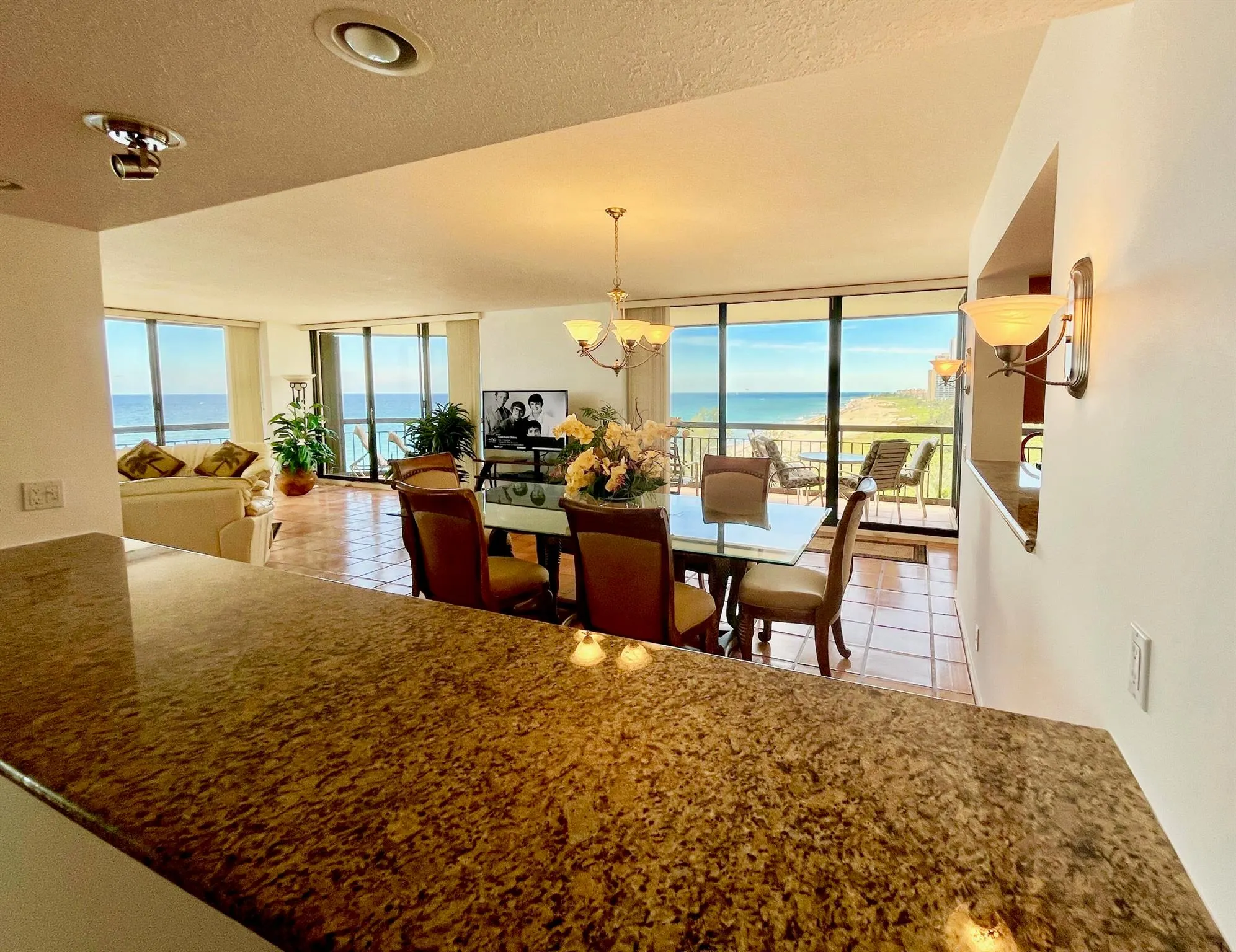 4000 N Ocean Drive, #902