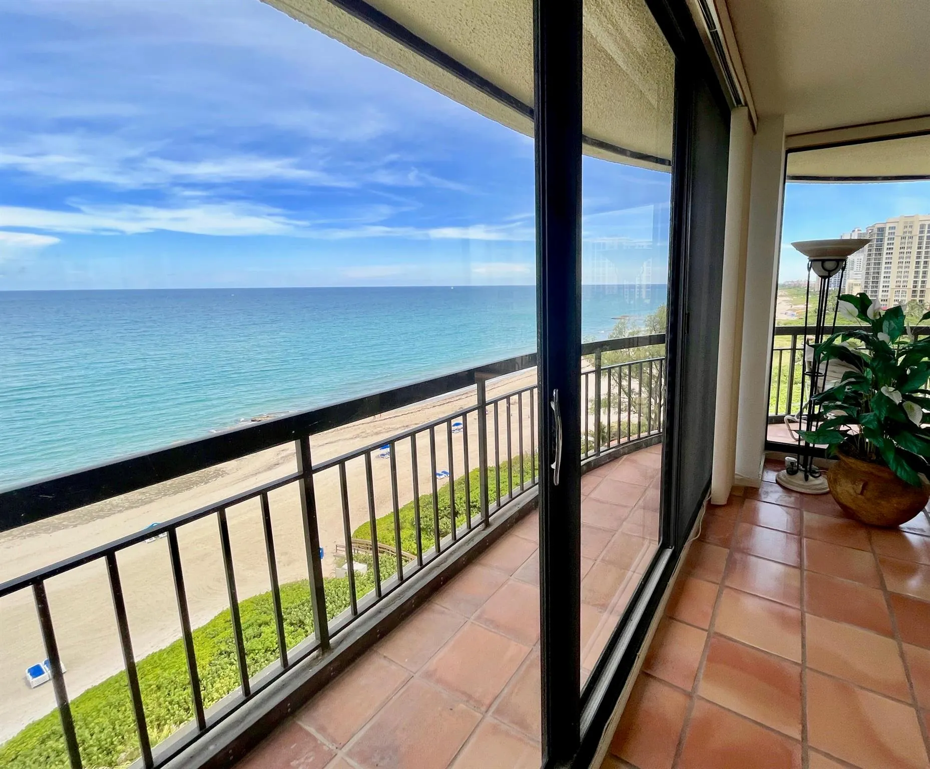 4000 N Ocean Drive, #902
