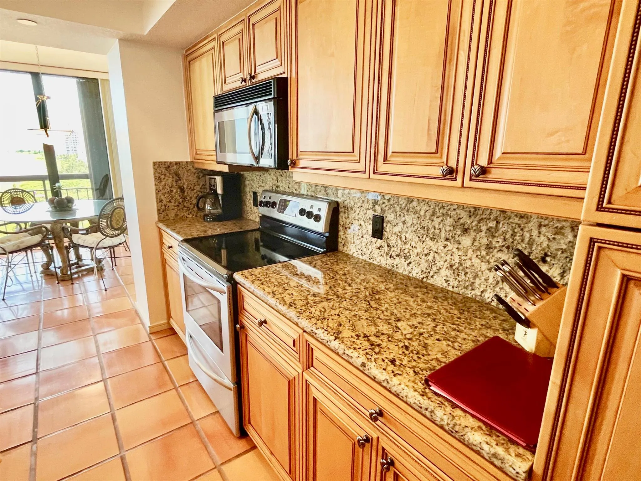 4000 N Ocean Drive, #902