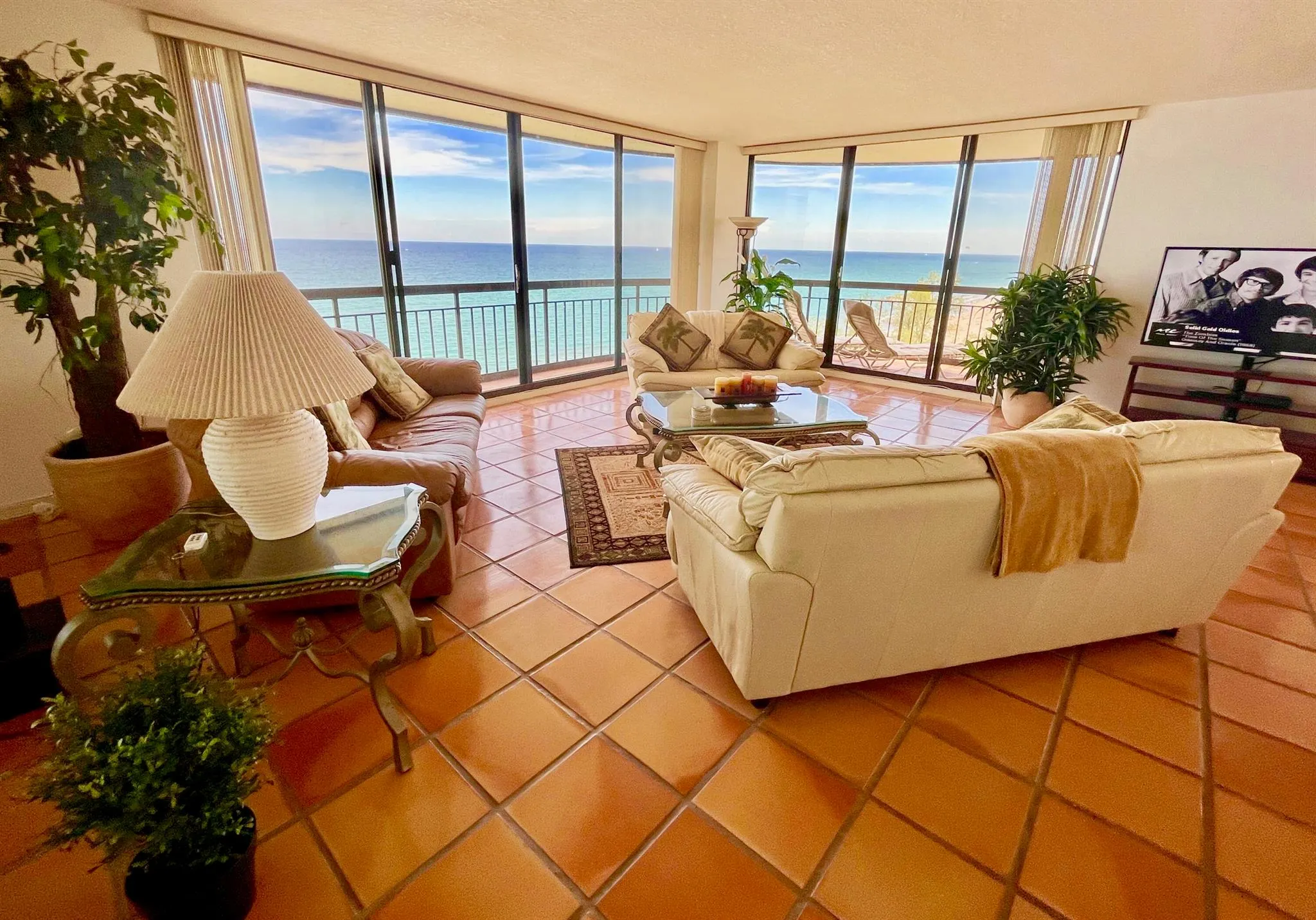 4000 N Ocean Drive, #902
