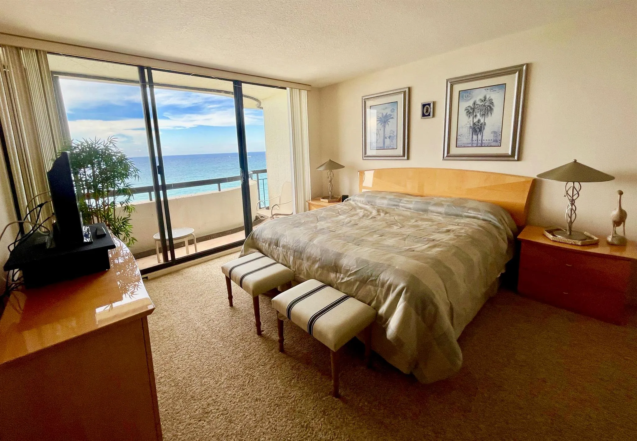 4000 N Ocean Drive, #902