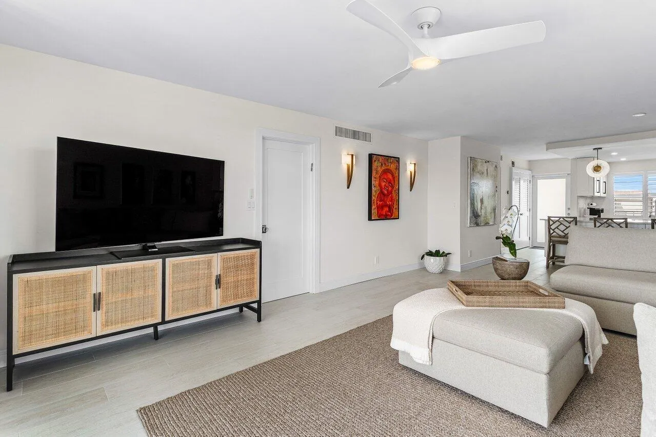920 Dogwood Drive, #560