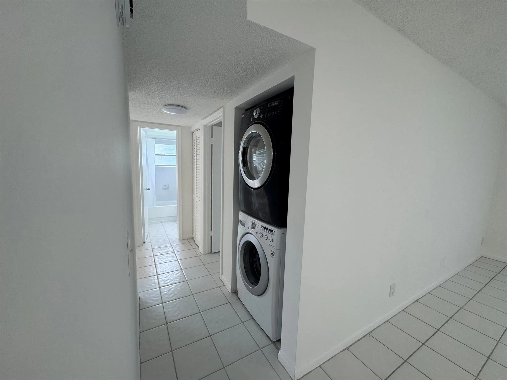 2750 Forest Hills Boulevard, #106