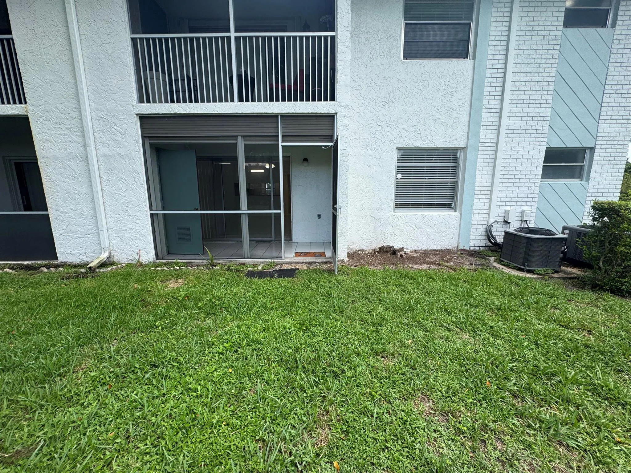2750 Forest Hills Boulevard, #106