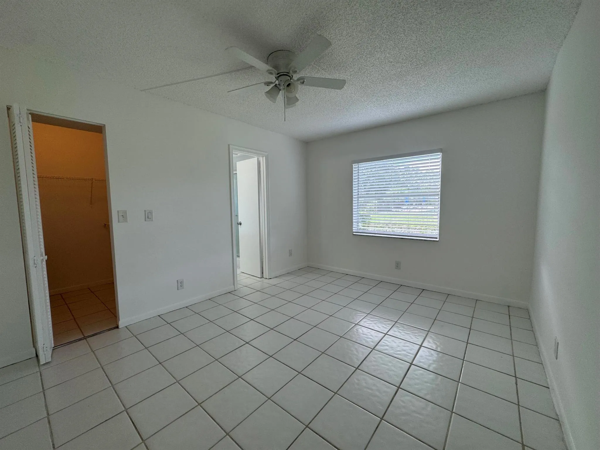 2750 Forest Hills Boulevard, #106