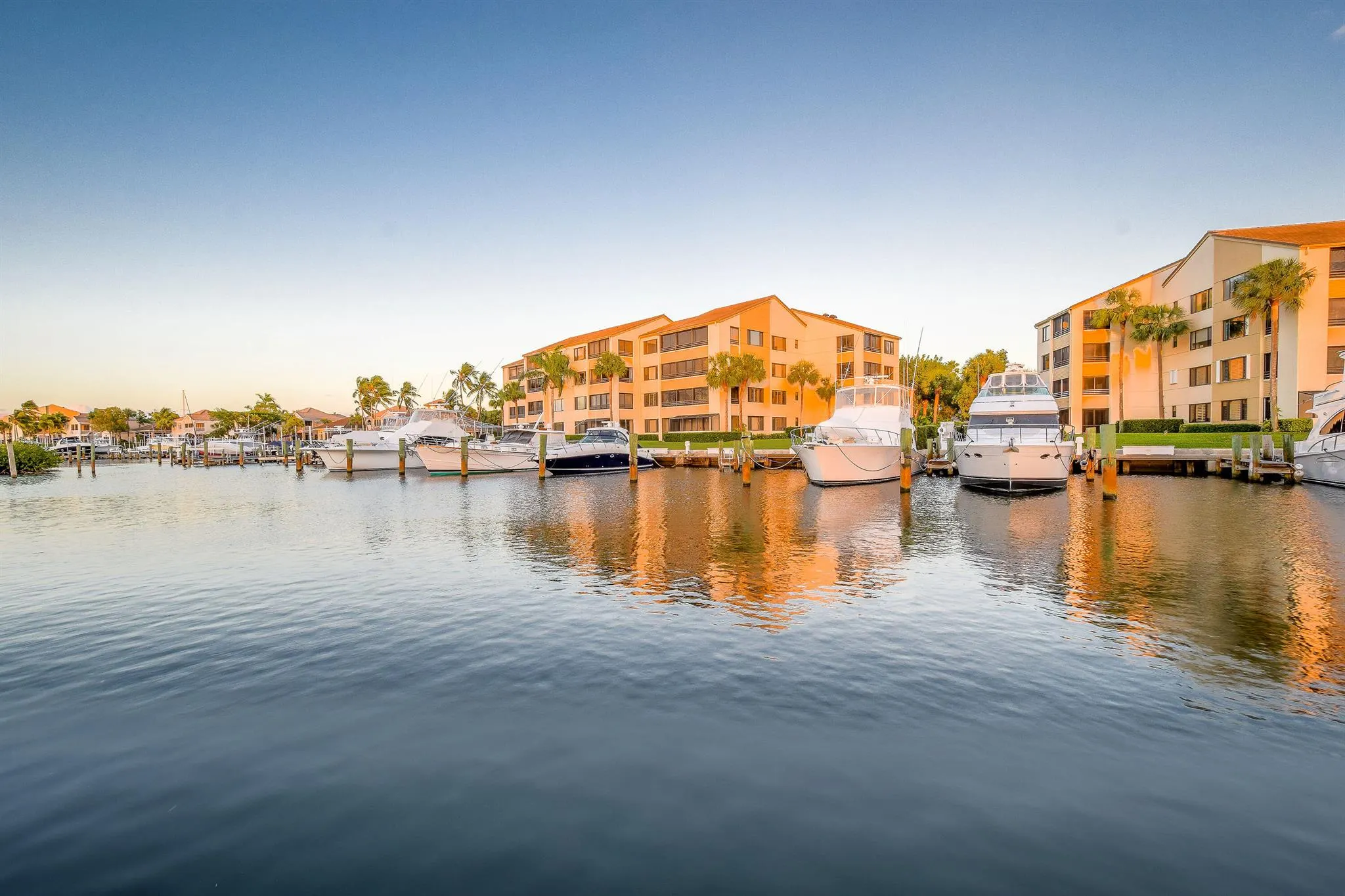 311 Oak Harbour Drive