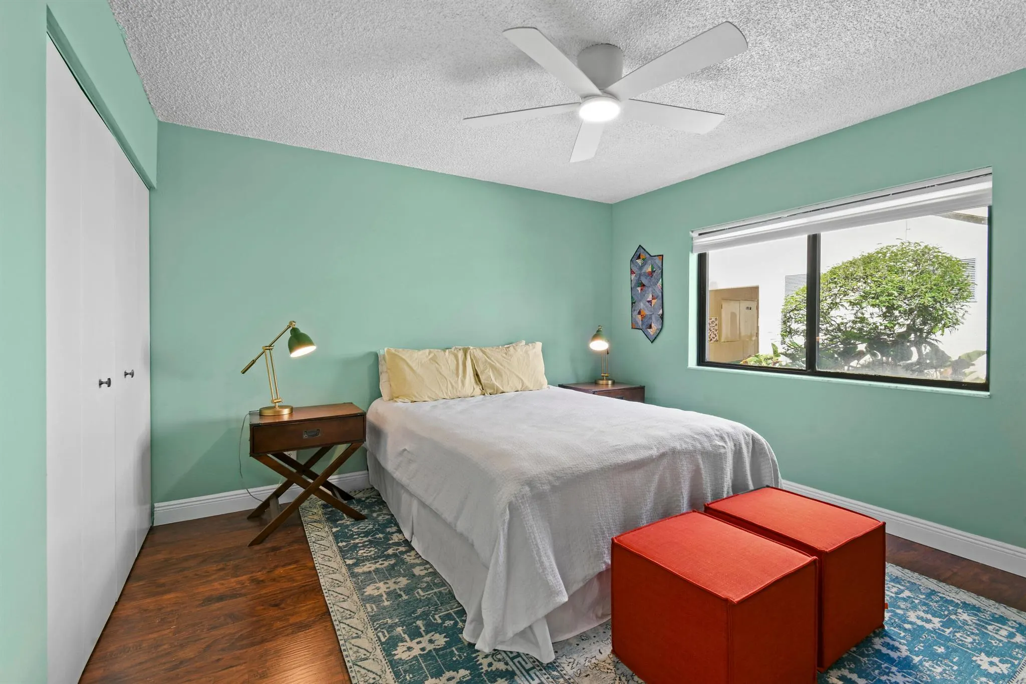 311 Oak Harbour Drive