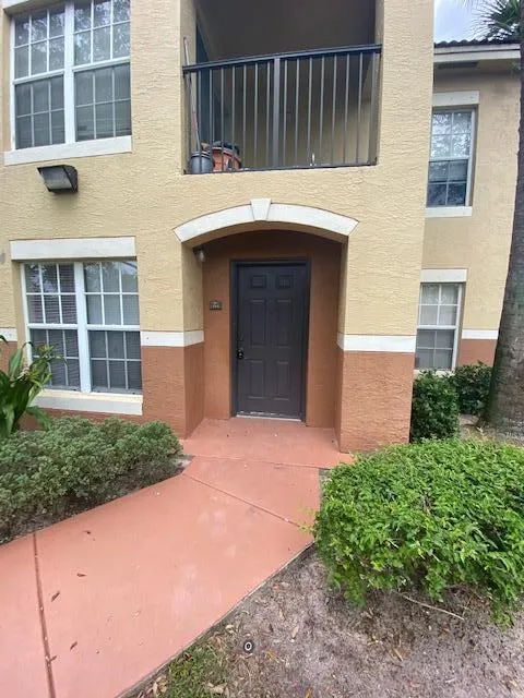10312 Fox Trail Road S, #1014