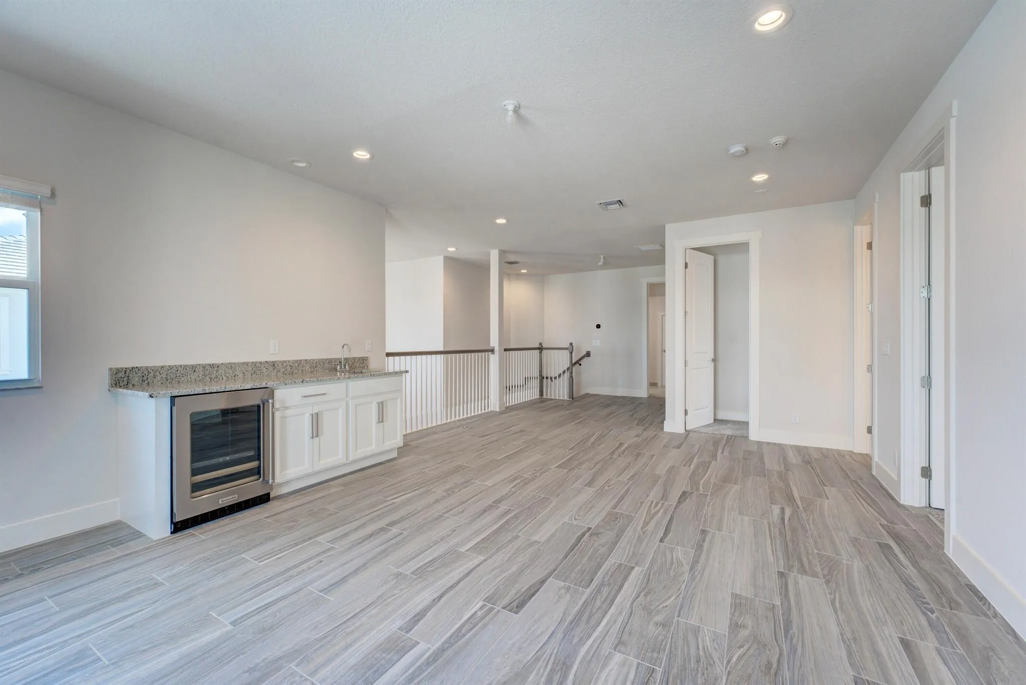 9346 Crestview Circle
