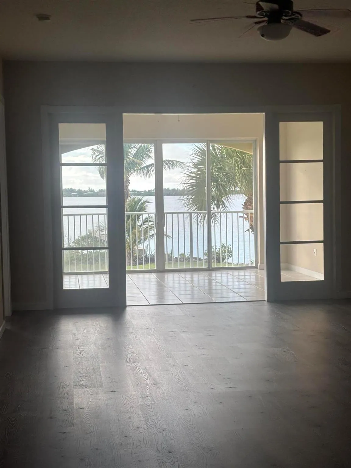 4 Harbour Isle Drive E, #203