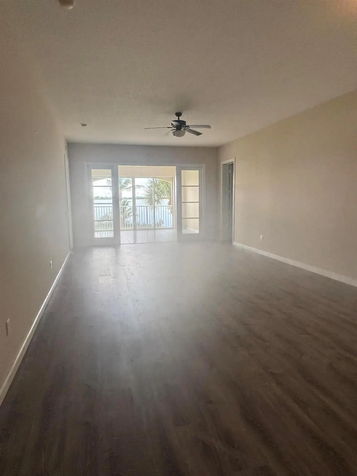 4 Harbour Isle Drive E, #203