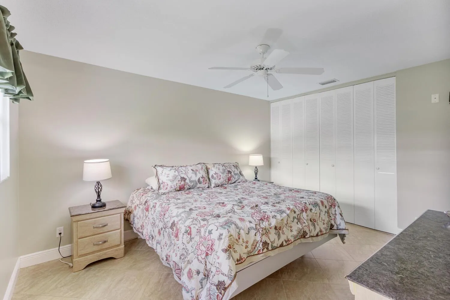 2995 Crosley Drive W, #B