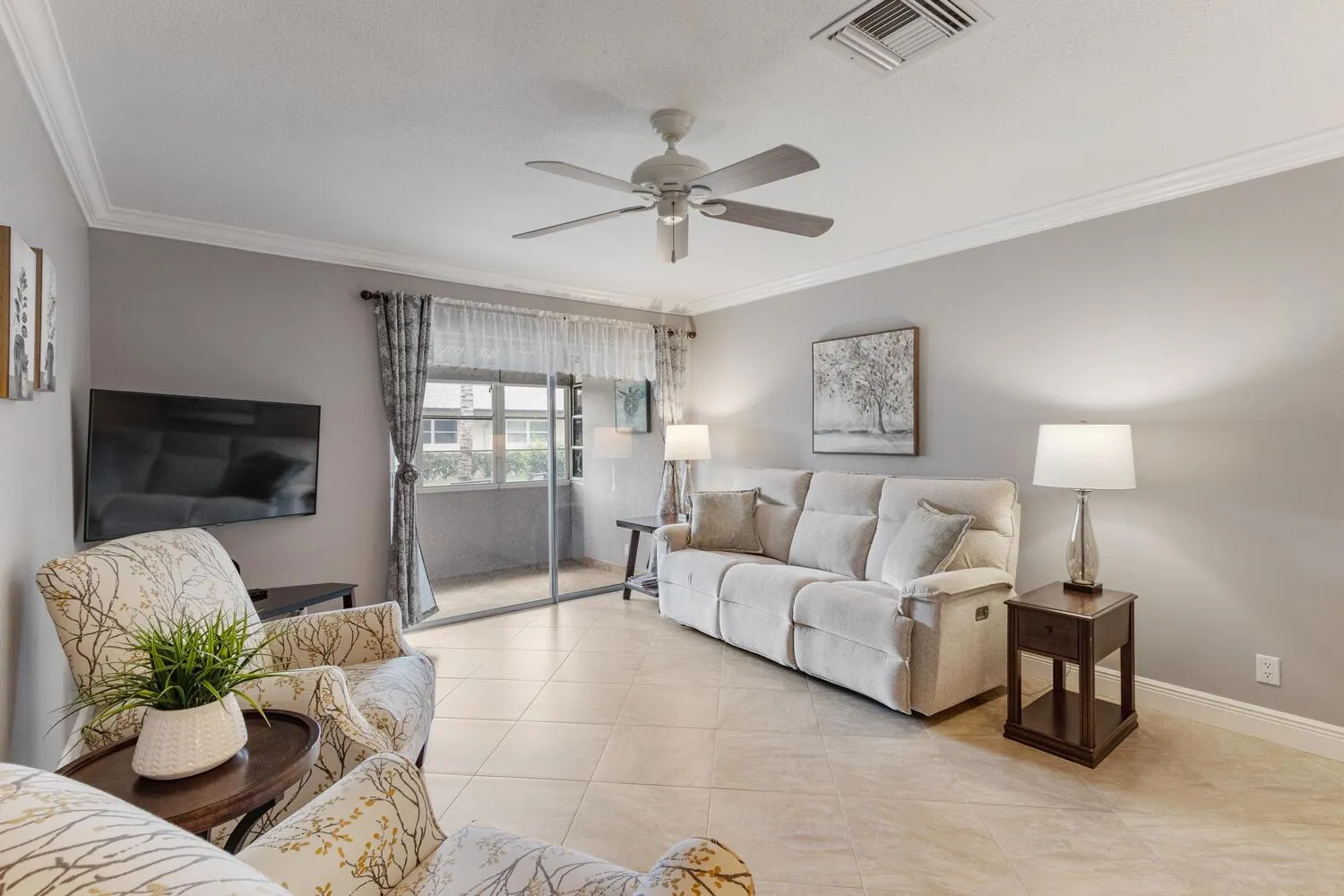 2995 Crosley Drive W, #B