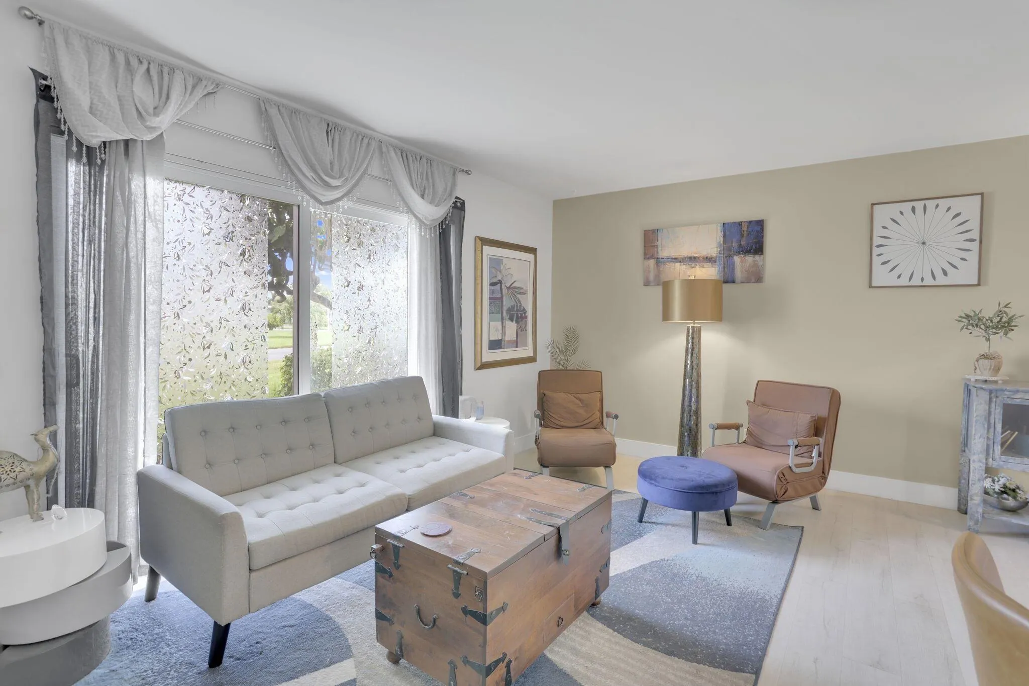 200 Main Boulevard, #1c