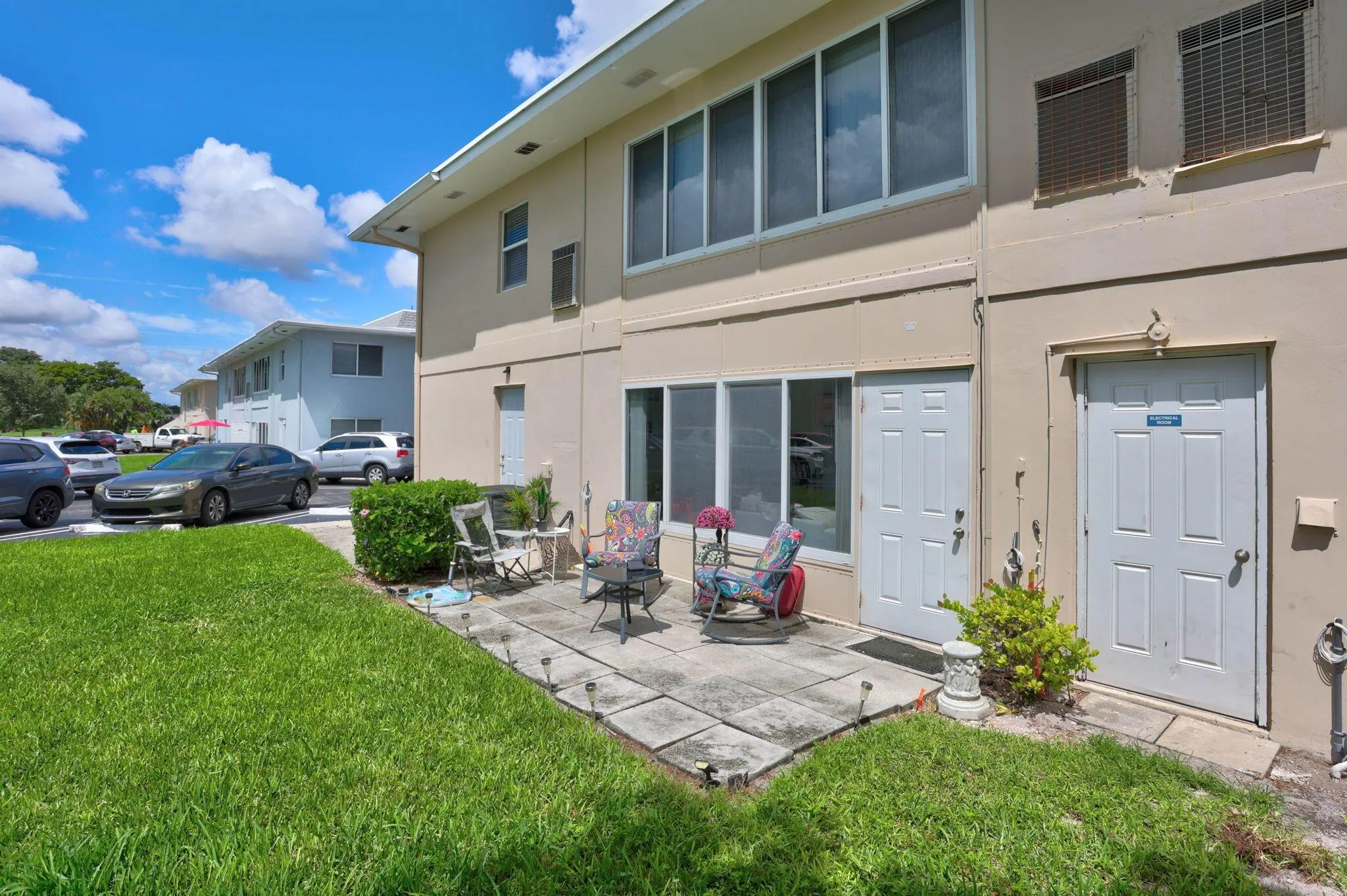 200 Main Boulevard, #1c