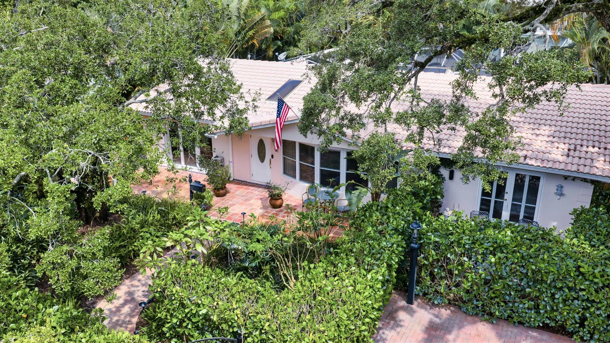 737 Aurelia Street