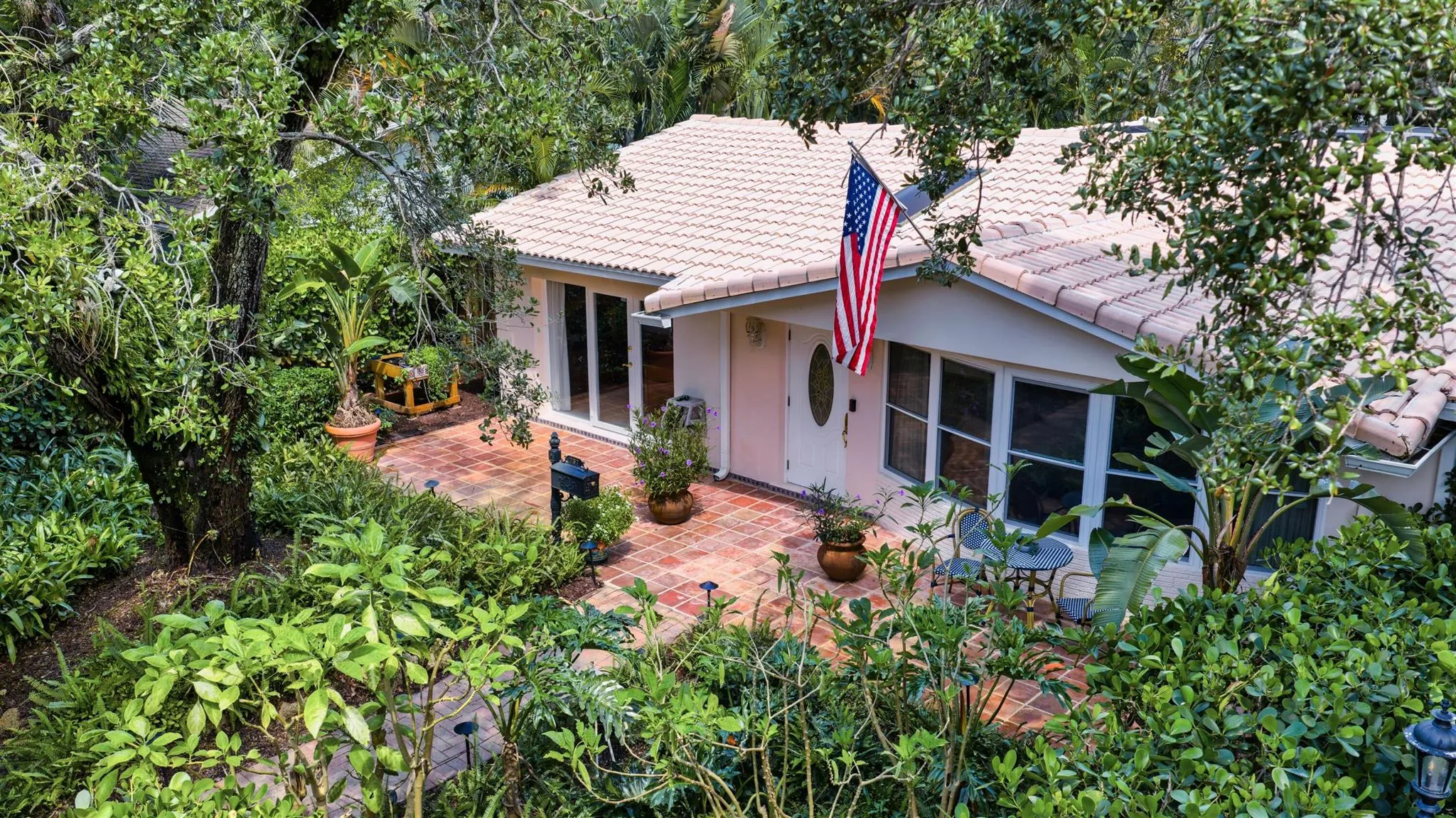 737 Aurelia Street