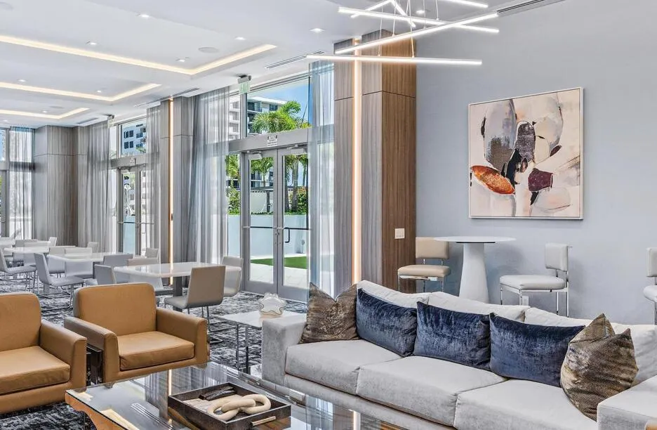 1 Water Club Way, #1004