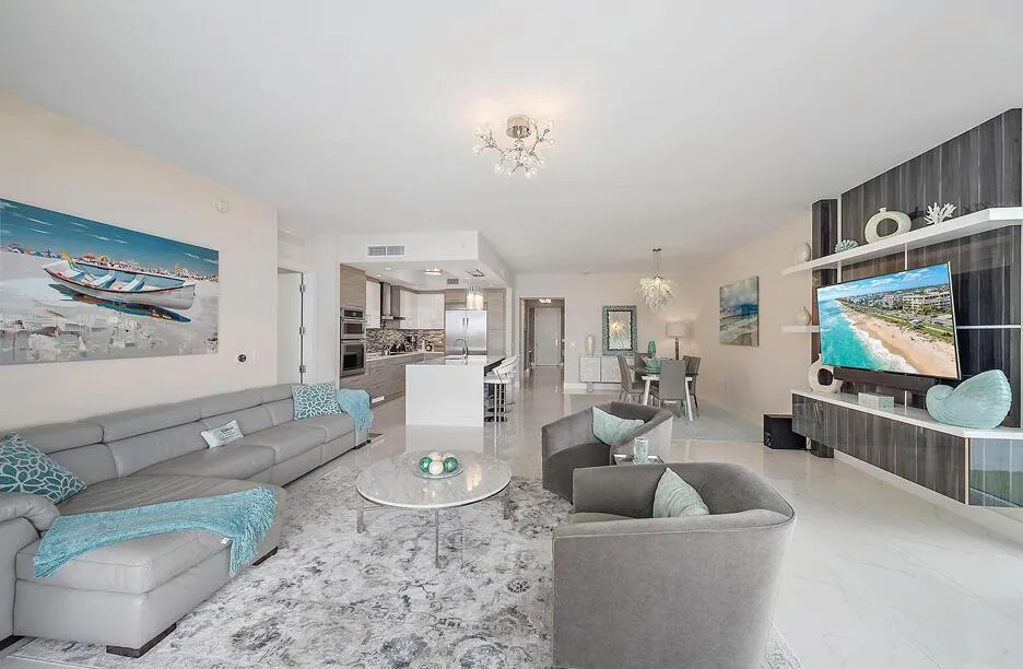 1 Water Club Way, #1004