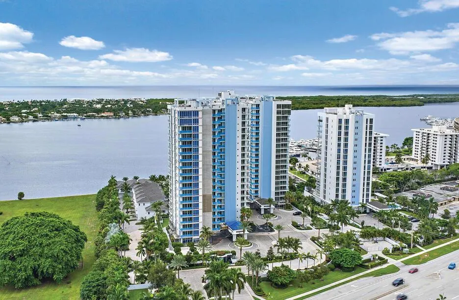 1 Water Club Way, #1004