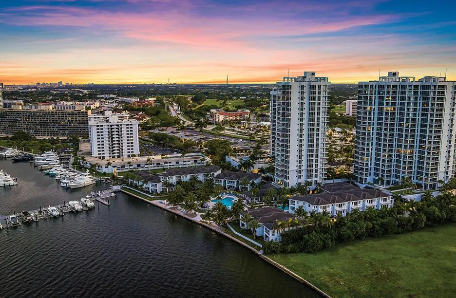 1 Water Club Way, #1004