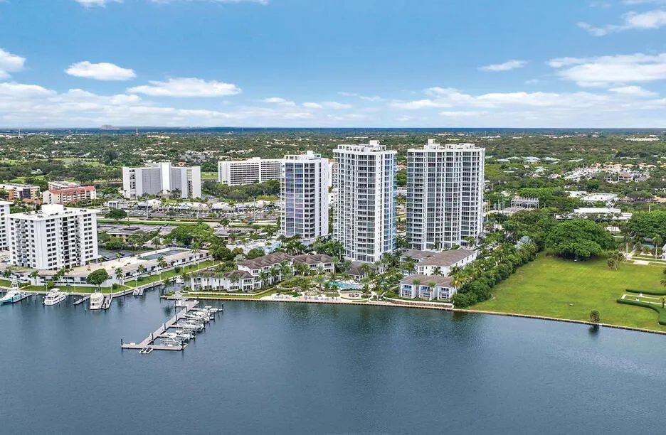 1 Water Club Way, #1004