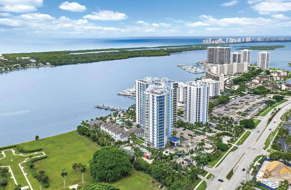 1 Water Club Way, #1004