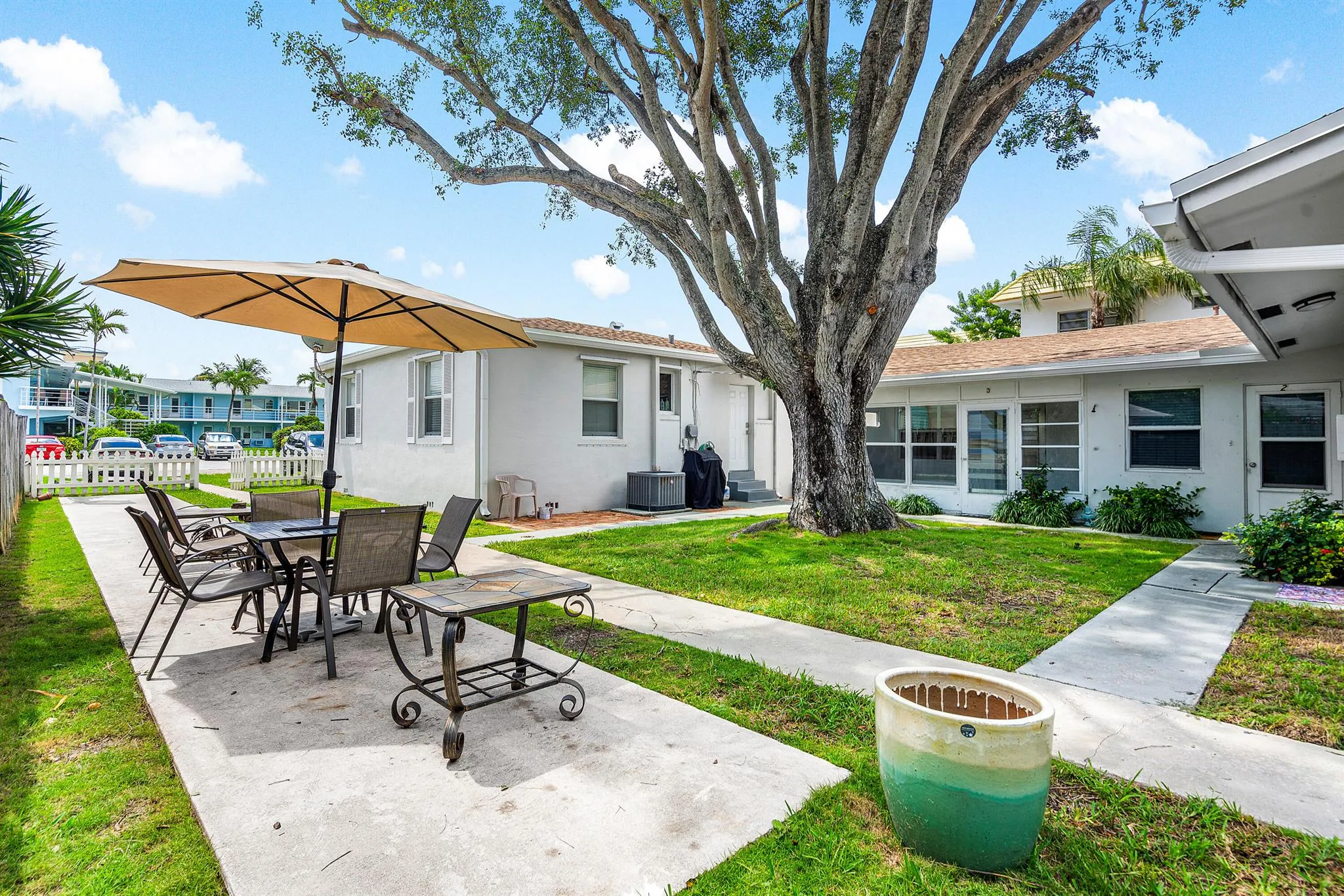 1955 NE 3rd Street, #3